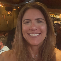 ALINE ALBUQUERQUE