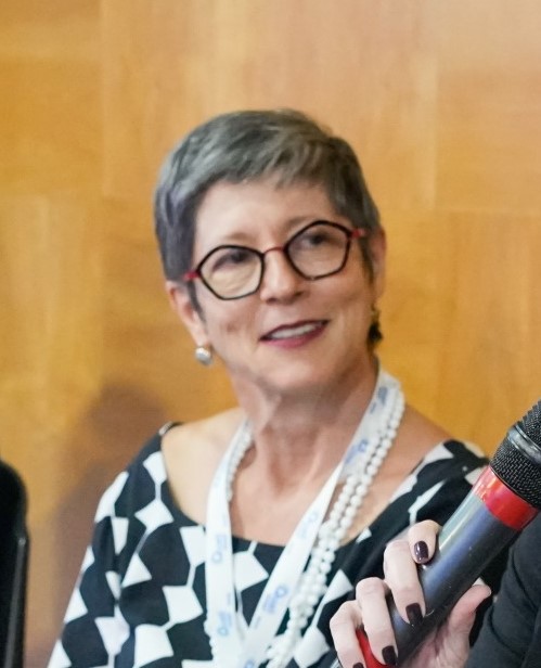 LAURA SCHIESARI